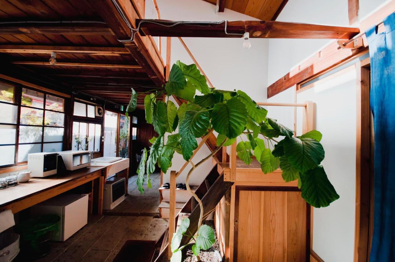 Hostel Saruya Fujiyoshida Zewnętrze zdjęcie