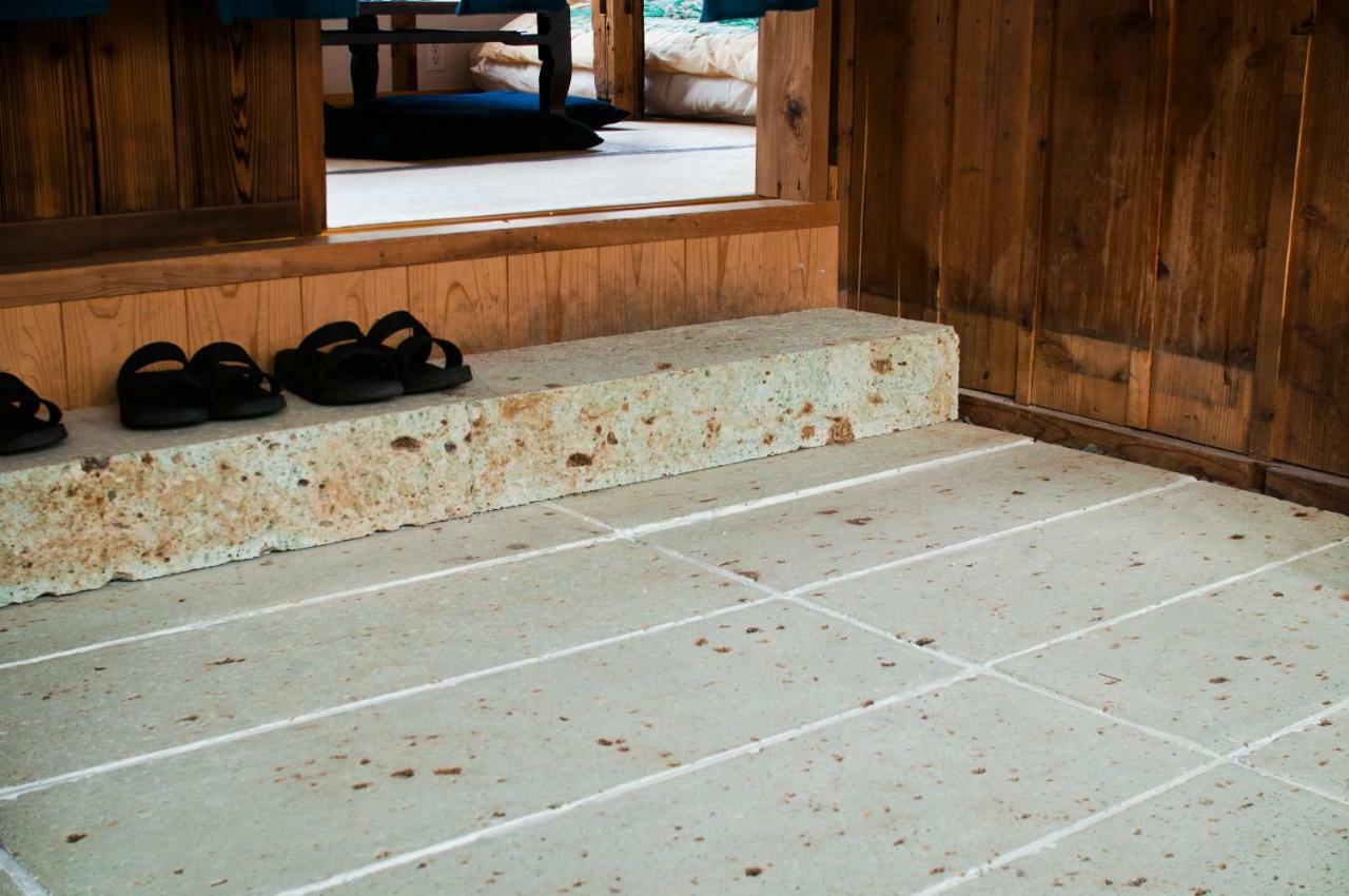 Hostel Saruya Fujiyoshida Zewnętrze zdjęcie